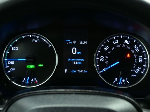 Used 2020 Toyota RAV4 XLE image 24