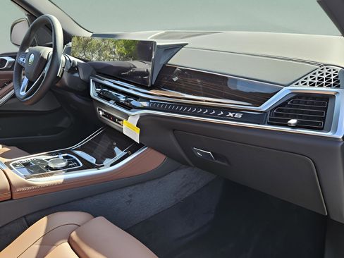 New 2026 BMW X5 sDrive40i image 15