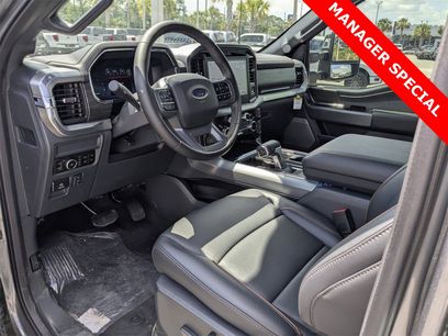 New 2025 Ford F150 Lariat w/ Equipment Group 501A Mid