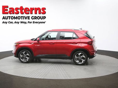 Used 2022 Hyundai Venue Limited image 60