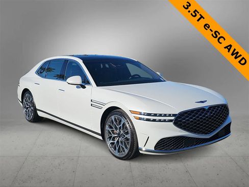 Used 2025 Genesis G90 3.5T image 2
