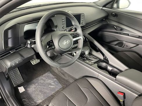 New 2026 Hyundai Elantra SEL Sport Premium FWD image 2