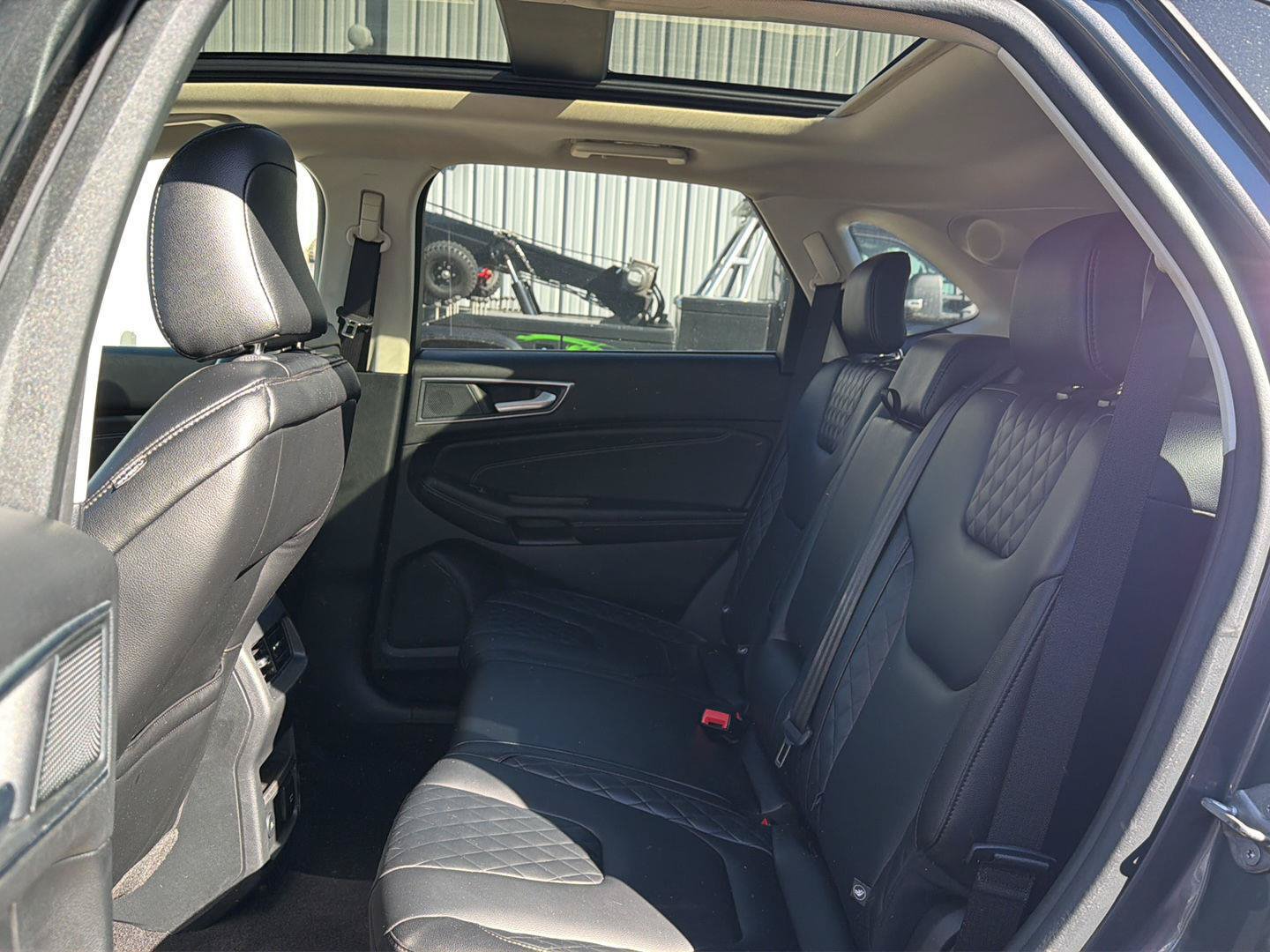 Used 2024 Ford Edge Titanium AWD/4WD image 7