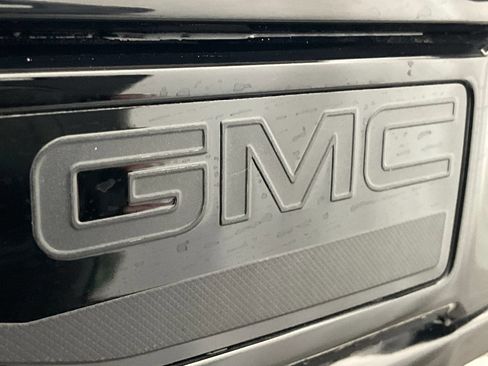Used 2024 GMC Yukon XL Denali w/ Denali Reserve Package AWD/4WD image 31