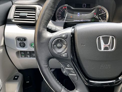 Used 2018 Honda Ridgeline RTL-E image 24