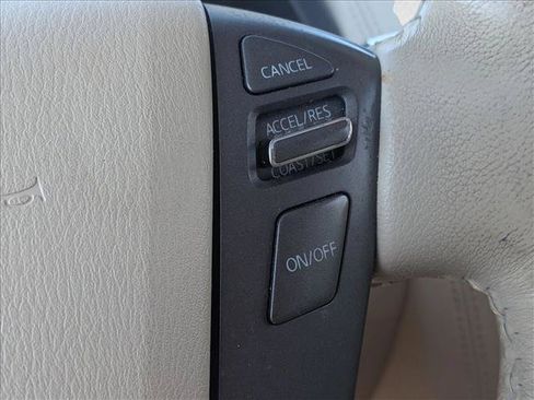Used 2011 INFINITI QX56 4WD w/ Theater Pkg image 12