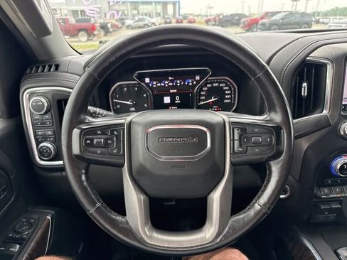 Used 2021 GMC Sierra 3500 Denali w/ Technology Package AWD/4WD image 11