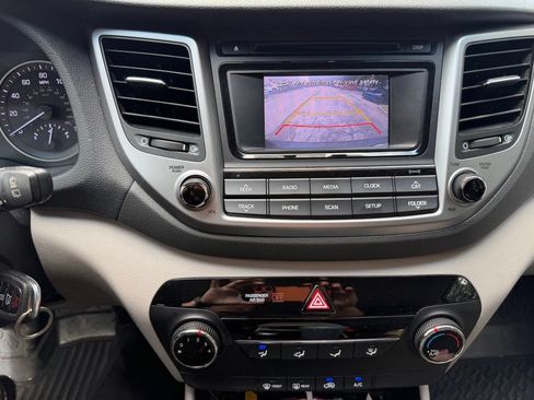 Used 2017 Hyundai Tucson SE FWD image 8