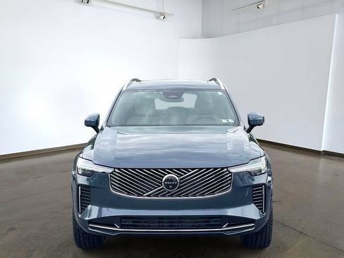 Used 2026 Volvo XC90 B6 Plus w/ Protection Package Premier AWD/4WD image 2