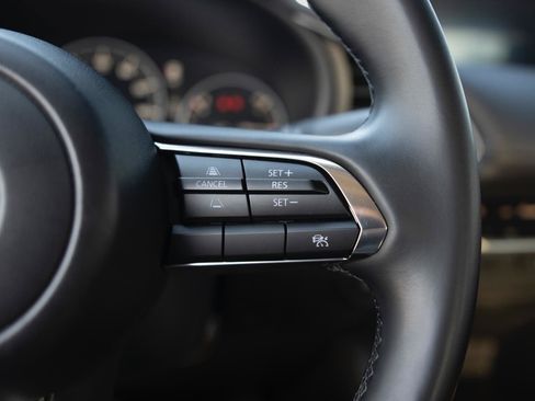 Used 2025 MAZDA MAZDA3 s image 7