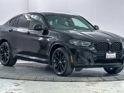Used 2023 BMW X4 xDrive30i w/ M Sport Package image 9