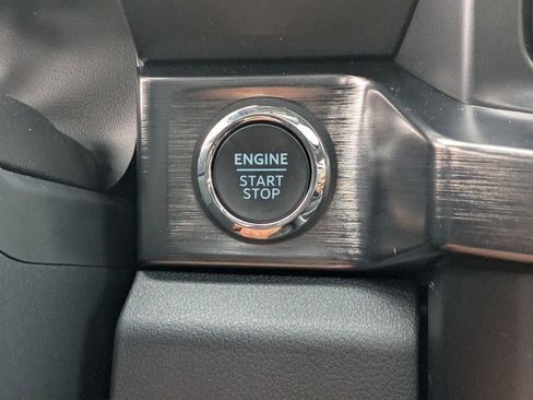 New 2025 Ford F250 Lariat w/ Lariat Ultimate Package image 37