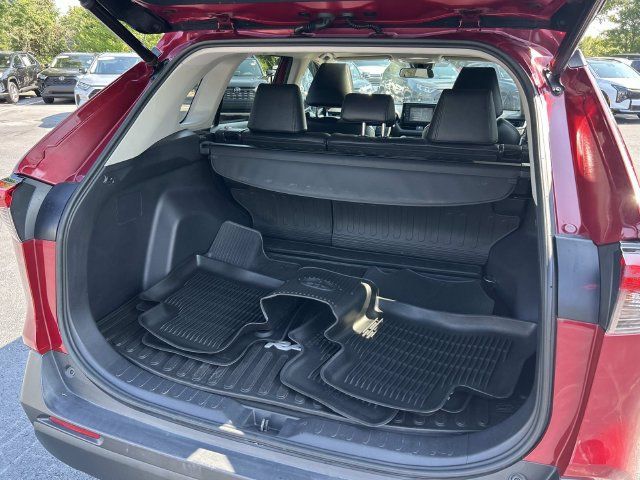Used 2019 Toyota RAV4 XLE w/ Convenience Package AWD/4WD image 12
