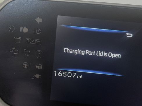 Used 2024 Toyota bZ4X XLE image 18