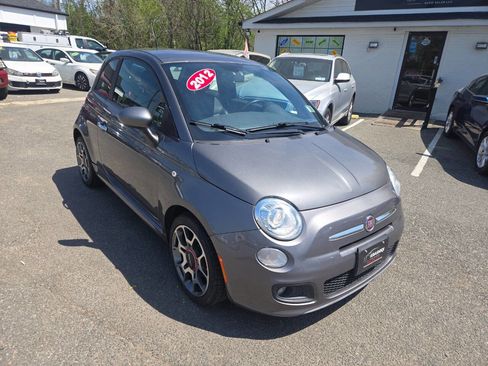 Used 2012 FIAT 500 Sport w/ Safety & Convenience Pkg FWD image 4