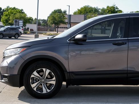 Used 2019 Honda CR-V LX image 14