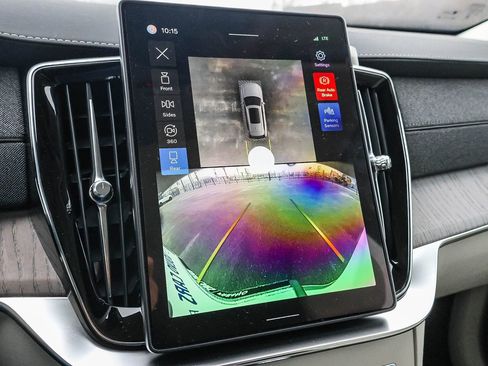 New 2026 Volvo XC90 T8 Ultra w/ Protection Package Premier image 33