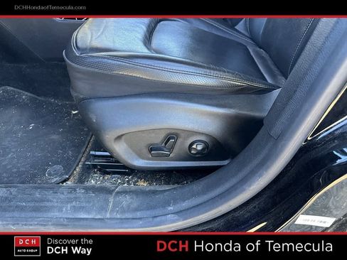 Used 2019 Jeep Renegade Limited image 16