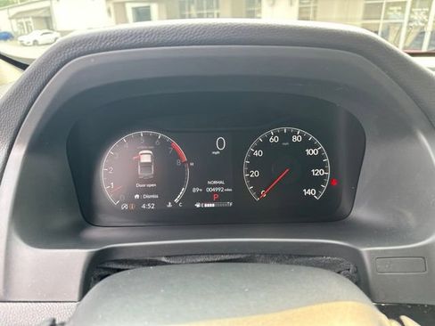 Used 2025 Honda Ridgeline Black Edition image 9