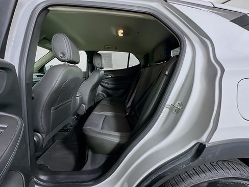 Used 2025 Buick Encore GX Preferred FWD image 27