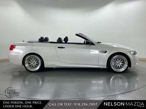 Used 2011 BMW M3 Convertible image 6