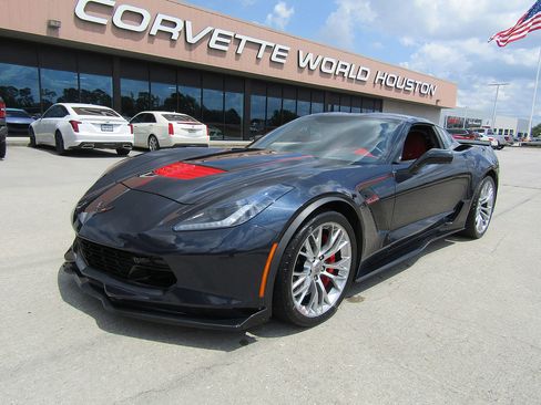 Used 2016 Chevrolet Corvette Z06 w/ 2LZ Preferred Equipment Group RWD image 1