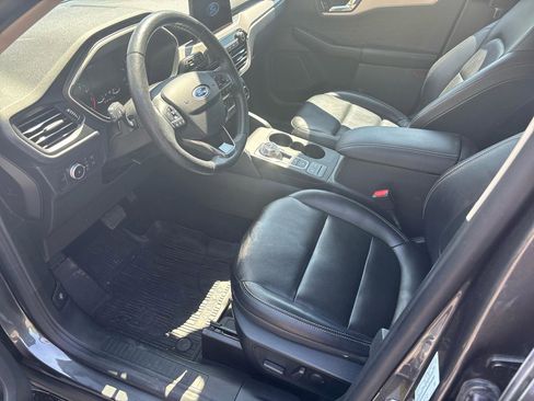 Used 2020 Ford Escape SEL FWD image 9