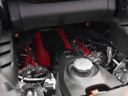 Certified 2022 Ferrari SF90 Spider AWD/4WD image 38