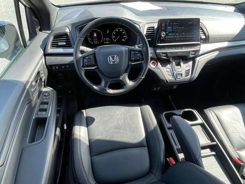 Used 2025 Honda Odyssey Sport-L image 13
