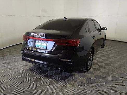 Used 2021 Kia Forte LXS image 7