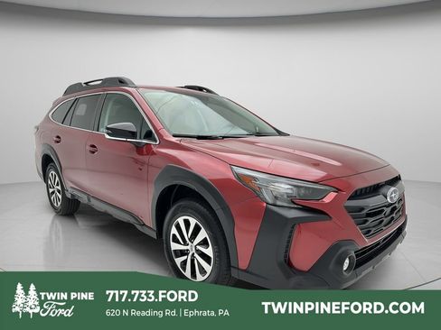 Used 2024 Subaru Outback Premium AWD/4WD image 1