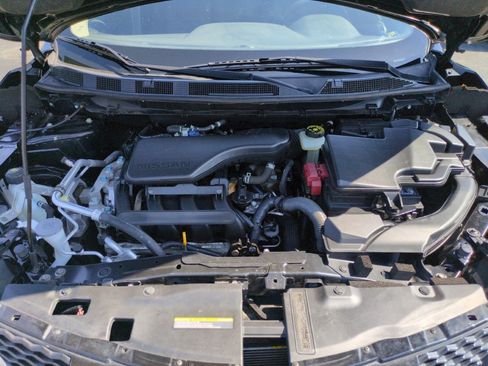 Used 2018 Nissan Rogue Sport SV FWD image 26