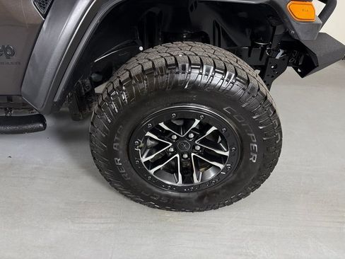 Used 2024 Jeep Wrangler Unlimited Sport AWD/4WD image 10
