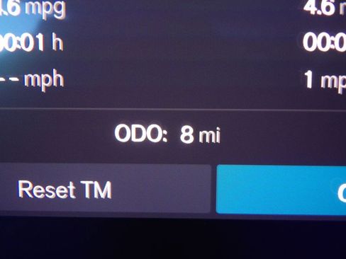 New 2026 Volvo XC60 B5 Plus w/ Protection Package Premier image 19