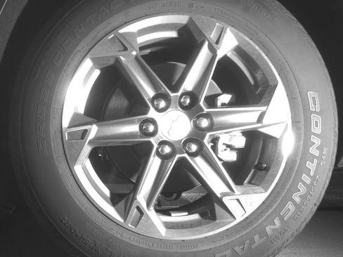 Used 2025 Chevrolet Blazer LT FWD image 14