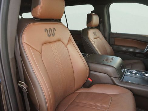 Used 2022 Ford Expedition Max King Ranch AWD/4WD image 22