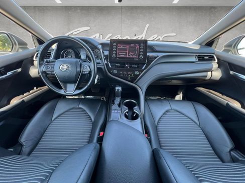 Used 2024 Toyota Camry SE FWD image 20