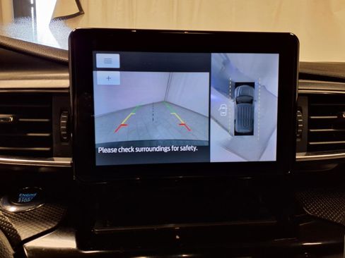 Used 2022 Ford Explorer ST-Line image 14