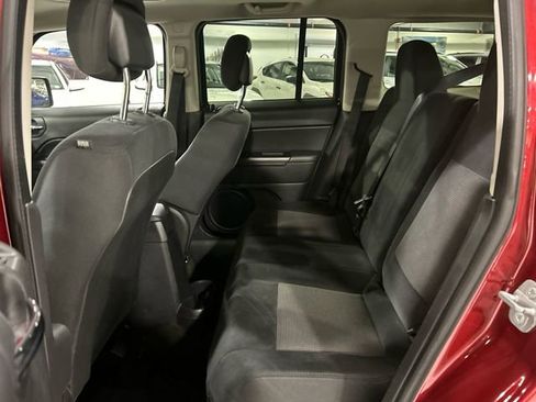 Used 2014 Jeep Patriot Latitude w/ Sun/Sound Group image 20