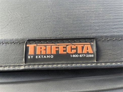 Used 2012 Ford F150 Lariat w/ Lariat Chrome Pkg image 17