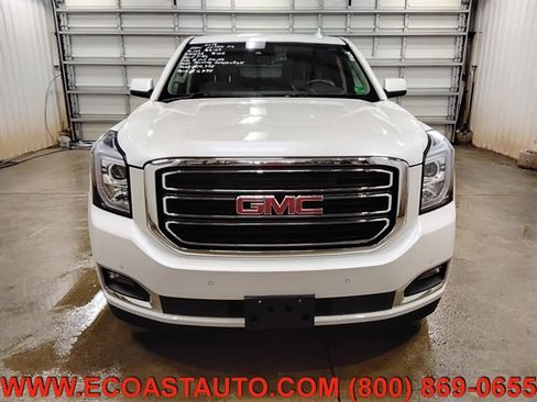 Used 2017 GMC Yukon XL SLT w/ Open Road Package image 7