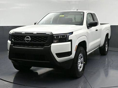 New 2026 Nissan Frontier S image 3