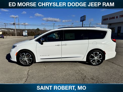 New 2026 Chrysler Pacifica Pinnacle FWD image 8
