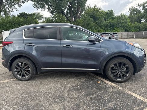 Used 2018 Kia Sportage EX w/ EX Sport Appearance Package AWD/4WD image 3