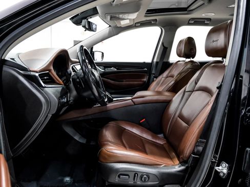 Used 2018 Buick Enclave Avenir w/ Avenir Technology Package image 15