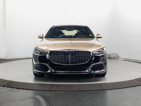 Used 2024 Mercedes-Benz Maybach S 580 4MATIC image 2