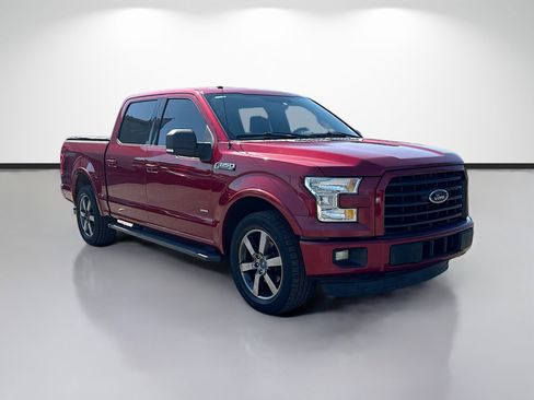 Used 2015 Ford F150 XLT w/ Equipment Group 301A Mid RWD image 1