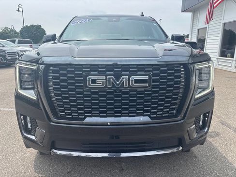 Used 2023 GMC Yukon Denali Ultimate AWD/4WD image 2