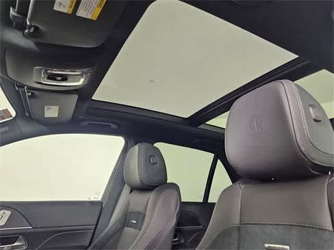 Used 2025 Mercedes-Benz GLE 53 AMG 4MATIC image 18