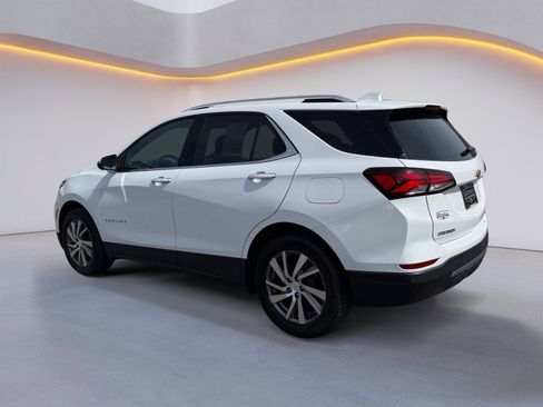 Used 2023 Chevrolet Equinox Premier AWD/4WD image 5